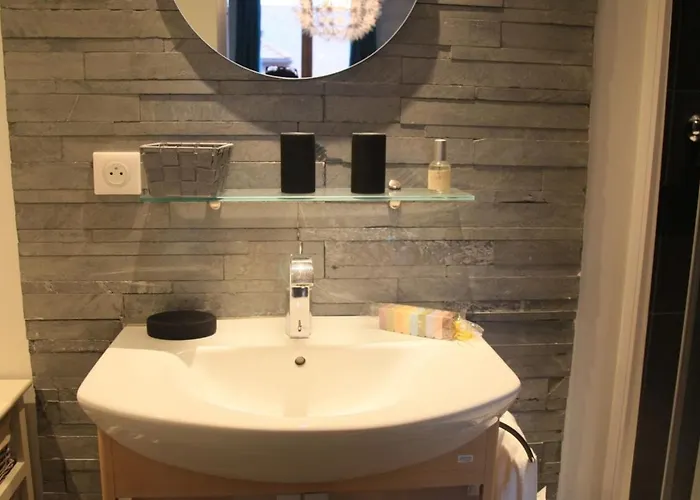 Apartment T2 Refait A Neuf Centre Et